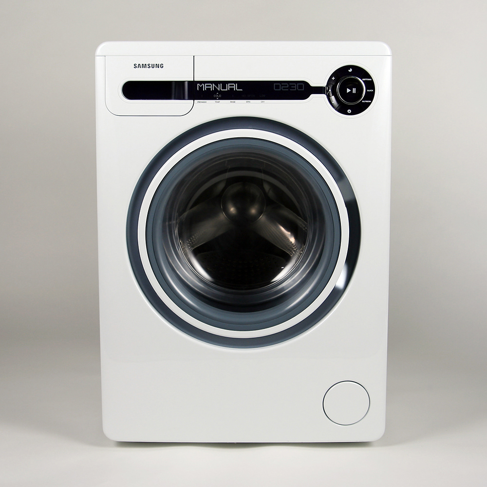 Washing machine, 2005, Samsung Design Europe. A concept that culiminated in a full scale mockup, but not production. The driving principles were to offer a simp
